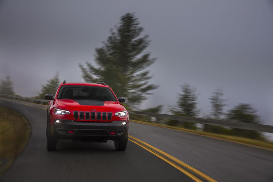  Jeep Cherokee Trailhawk (KL) 2018 года  (NA) (фото 11 из 49)